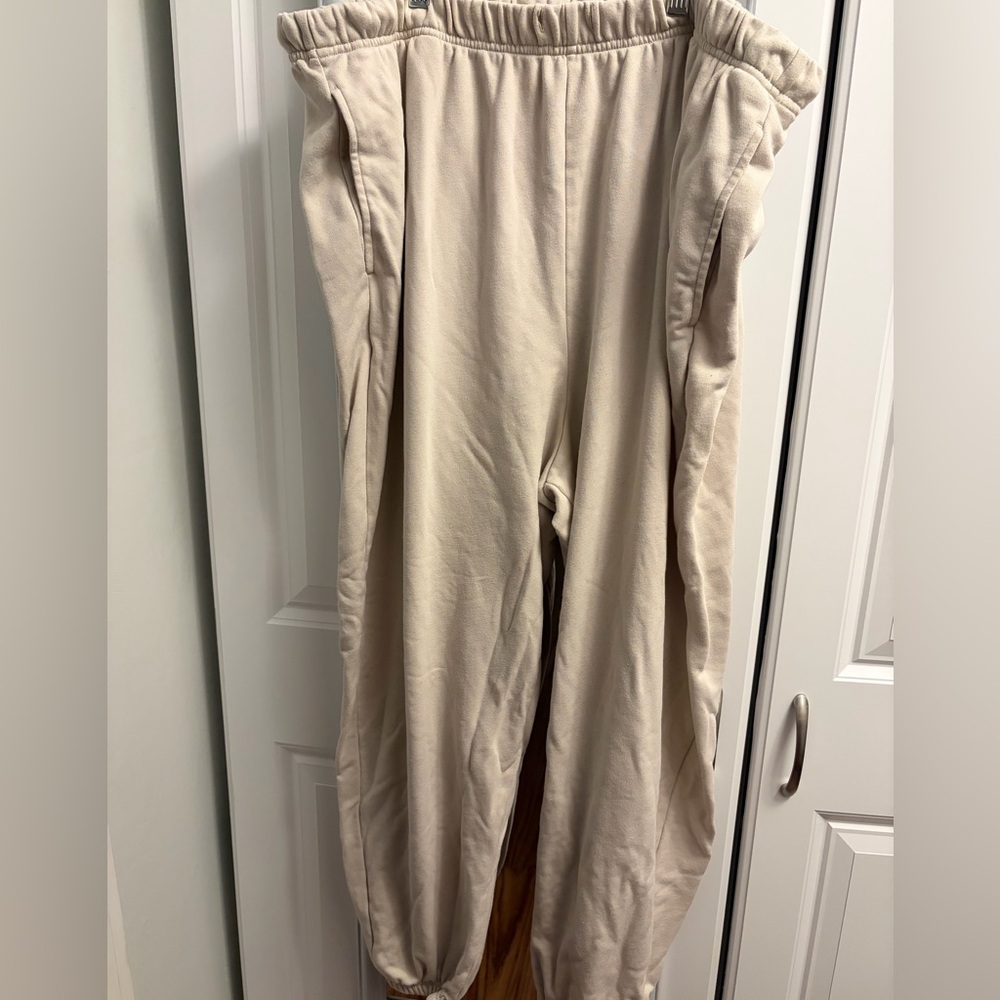 Old Navy Cream Women's Sweatpants